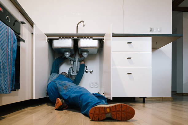 Professional Emergency Plumber technician working in Hobart, IN